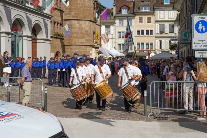 Un samedi coloré dans les rues de Morges. Photo: Grieu