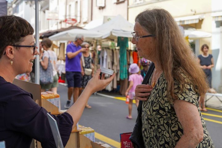 Cette photo MarchéPrintemps_2025_23.jpg, a été réduite de 98.04 % le Lundi 16 Juin 2025 à 11:06 par Emjysoft Photo Réducteur v6.0 à télécharger sur https://www.emjysoft.com/