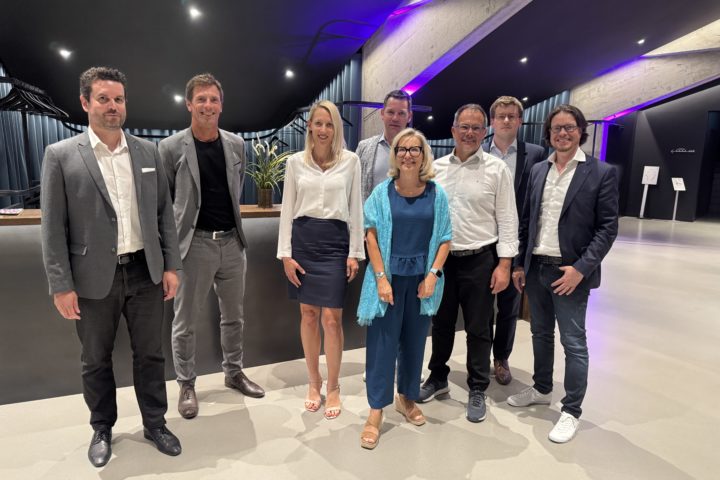 Raiffeisen n’en finit plus de sourire