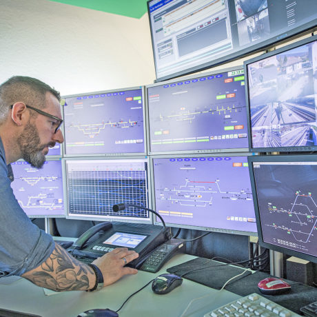 Entrez dans la tour de contrôle des transports publics