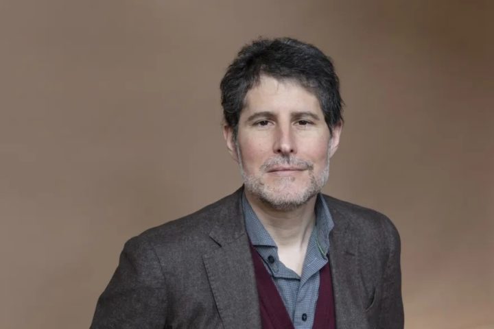 L'écrivain à succès Giuliano Da Empoli sera en conférence au Livre sur les quais le 6 septembre. Photo: Gallimard