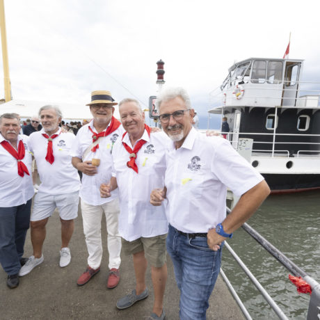Faute de bateau CGN, des malins louent un ancien cargo