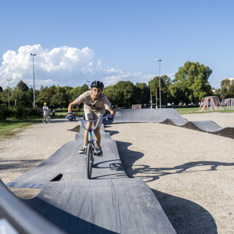 Les cantons romands critiquent la baisse fédérale du programme Jeunesse et Sport