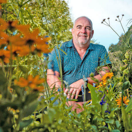 Il aime également cultiver son jardin
