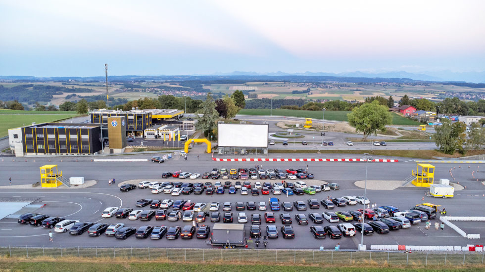 Le Ciné Drive-in attire la foule à Cossonay