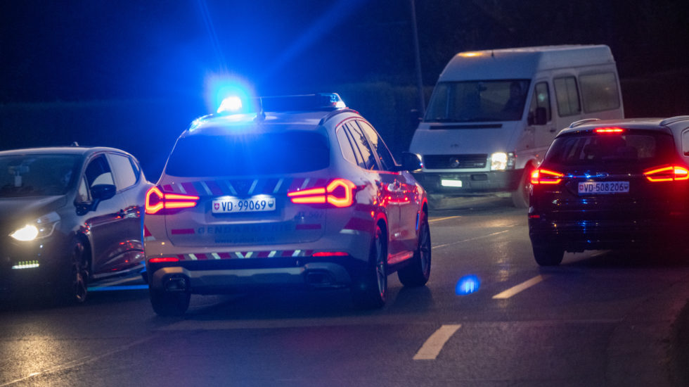 Course-poursuite: policier percuté, tir et suspect arrêté à Saint-Prex