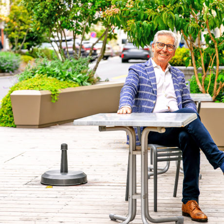 Jean-Jacques Aubert laisse sa place