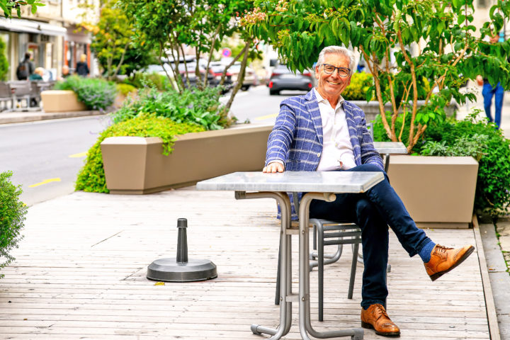 Jean-Jacques Aubert laisse sa place