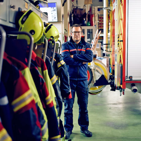 Il va au feu pour dénicher la relève