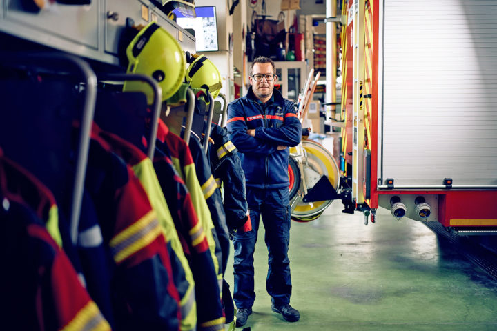Il va au feu pour dénicher la relève