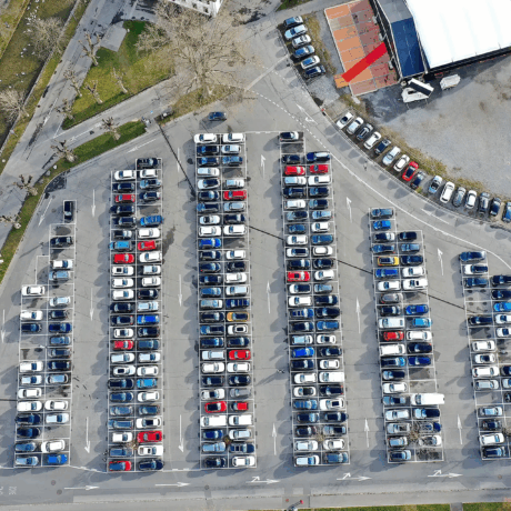 Les offres de Morges en parking et transports publics pour soutenir les commercants font réagir