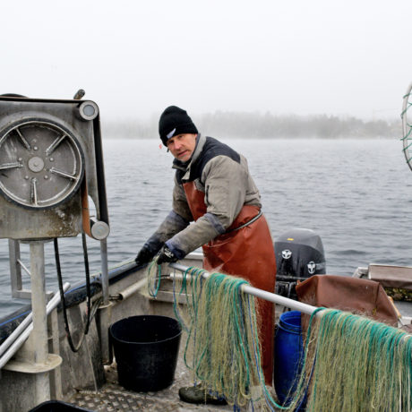 Le pêcheur de Chigny a le moral aussi tenace que la grisaille