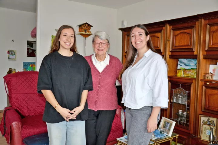 Le projet de colocation qui unit les jeunes et les seniors