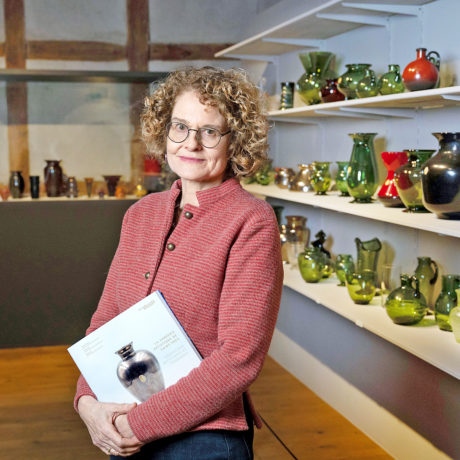 Les joyaux artistiques de la verrerie de Saint-Prex s&rsquo;exposent à Romont