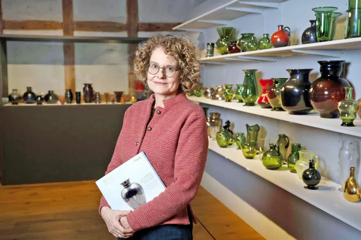 Les joyaux artistiques de la verrerie de Saint-Prex s&rsquo;exposent à Romont