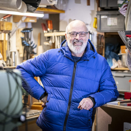 Des bâtiments au village en général