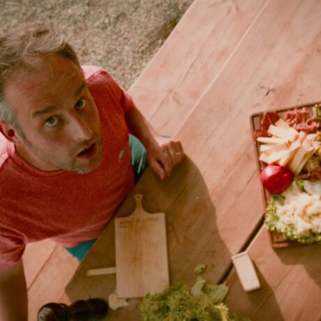 Simon Romang rit du terroir avec gourmandise