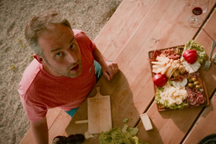 Simon Romang rit du terroir avec gourmandise