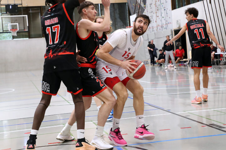 À nouveau rattrapés en fin de match, les Red Devils sont éliminés des play-offs