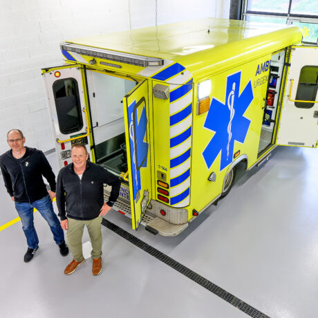 Les ambulances ont un toit flambant neuf à Tolochenaz