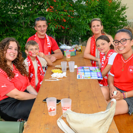 Fan zones pendant Suisse-Canada