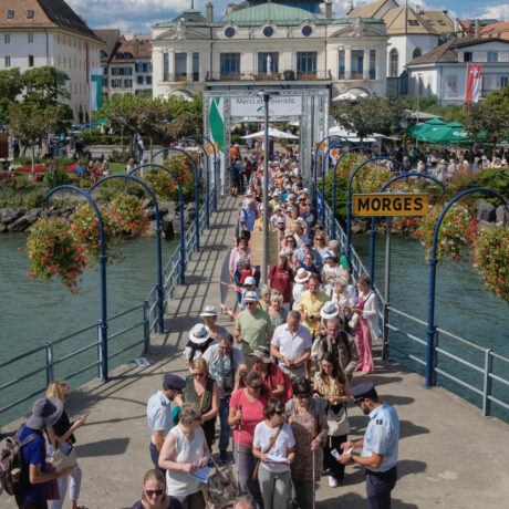 Le livre sur les quais dévoile ses premiers noms, les croisières de retour