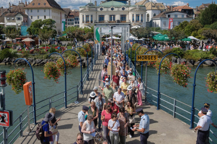 Le livre sur les quais dévoile ses premiers noms, les croisières de retour