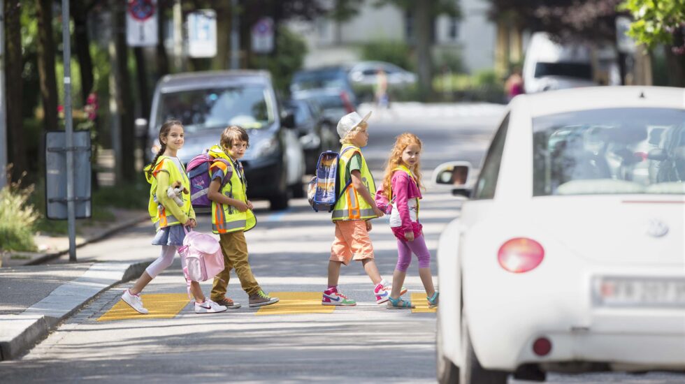 Des patrouilleurs veillent sur les enfants