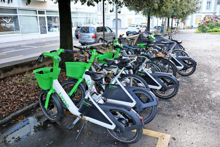 Les vélos en libre-service font débat