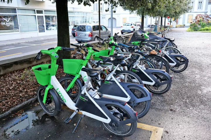 Les vélos en libre-service font débat