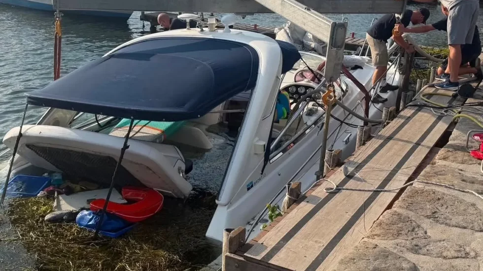 Un bateau échoué mobilise quatre services de secours à Morges