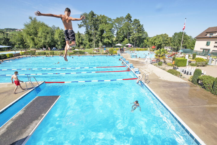 À Morges et à Aubonne, la canicule a rempli les bassins