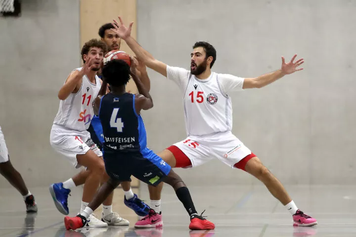 Les Red Devils s&rsquo;inclinent au bout du suspense