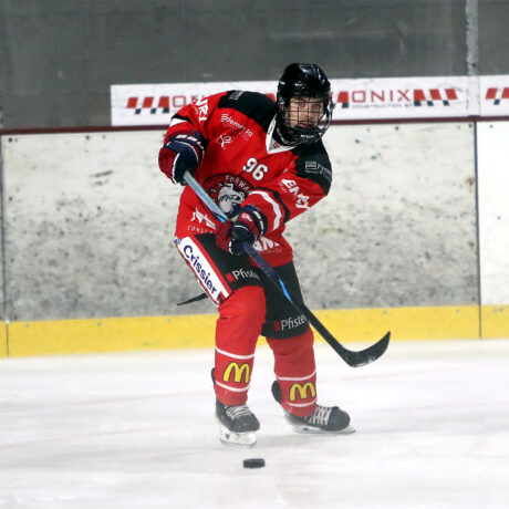 Les Bulldogs tiennent leur première victoire de la saison