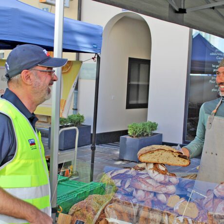Le marionnettiste derrière le Grand Marché de Morges