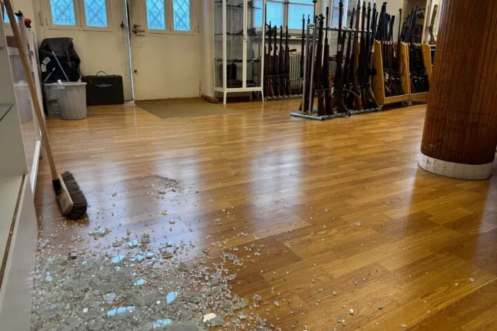 L&rsquo;armurerie de Bière attaquée en pleine nuit